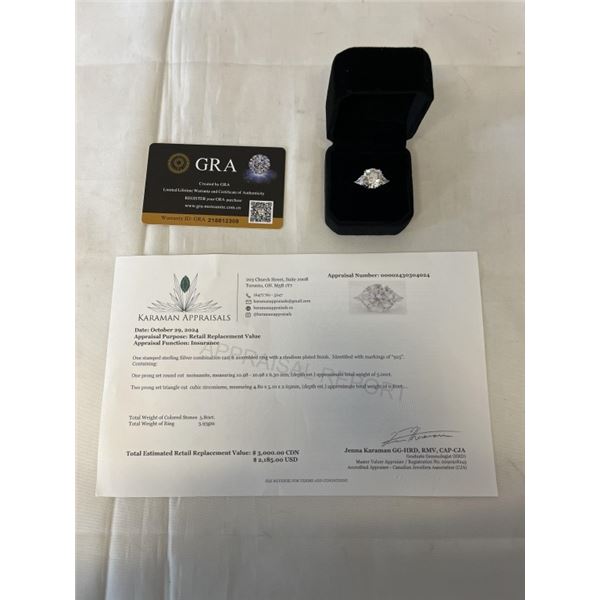 5.00 CT GRA CERTIFIED ROUND BRILLIANT CUT MOISSANITE STONE VVS D COLOR SET IN CENTER WITH 2 TRIANGUL