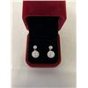 Image 2 : 2.00 CT TW GRA CERTIFIED ROUND BRILLIANT CUT MOISSANITE STONE VVS D COLOR SET IN CENTER WITH 28 ROUN