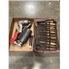 Image 1 : 2 TRAYS OR AIR TOOLS AND CHISEL SET ETC