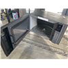 Image 2 : LG 1.5 CUBIC FOOT 1200 W MICROWAVE OVEN WORKING