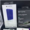 Image 2 : MOPHIE POWER BANKS WITH WIRELESS CHARGER AND CHARGING ACCESSORIES