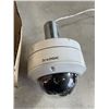 Image 2 : 6 COMMMERCIAL SECURITY CAMERAS