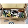 Image 3 : 3 BOXES OF COLLECTIBLE HO SCALE TRAIN CARS AND PIECES, ETC