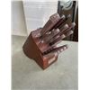 Image 2 : CUINSINART KNIVES IN BLOCK