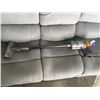 Image 1 : DYSON V15 DETECT TOTAL CLEAN VACUUM WORKING
