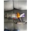 Image 2 : DYSON V15 DETECT TOTAL CLEAN VACUUM WORKING