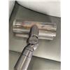 Image 6 : DYSON V15 DETECT TOTAL CLEAN VACUUM WORKING