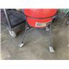 Image 4 : KAMADO JOE CERAMIC SMOKER AND GRILL - WORKING