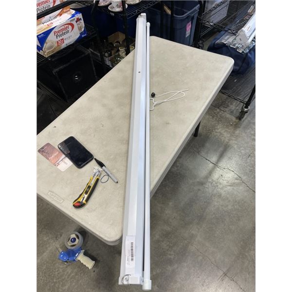 5FT PROJECTOR SCREEN