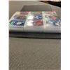 Image 4 : BINDER OF HOCKEY CARDS