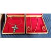 Image 4 : LARGE JEWELLERY BOX W/ CONTENTS AND 2 EARRING AND NECKLACE SETS