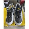 Image 4 : 2 NEW PAIRS OF EASTON DIAMOND LO WFII SIZE 9 BASEBALL CLEATS BLACK / WHITE