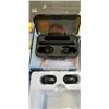 Image 4 : 4 PAIRS OF WIRELESS EARBUDS