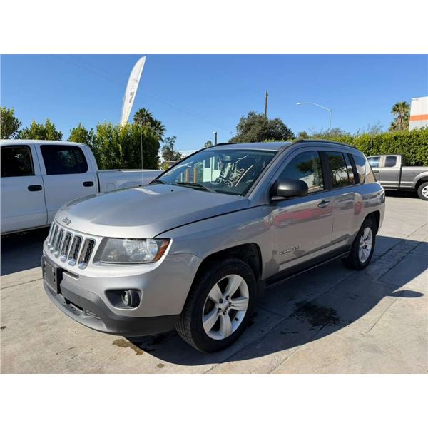 JEEP  COMPASS 2016 O/S TITLE 2 DAYS