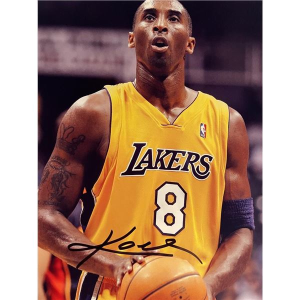 Kobe Bryant facsimile signed photo