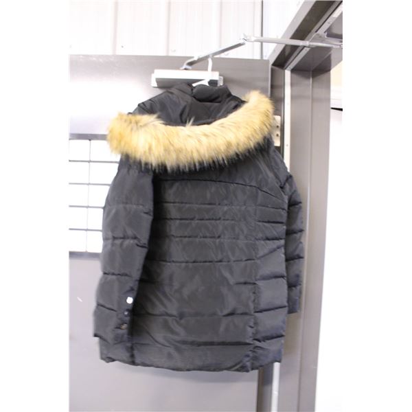 Epsion black puffer jacket with a faux fur trim hood. XXL