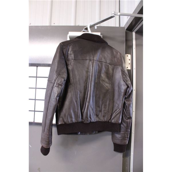 Brown leather jacket - Size L