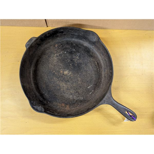 Cast iron frying pan 14”, great for shore lunch