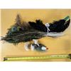 Image 3 : Lot plumes and feather corsage
