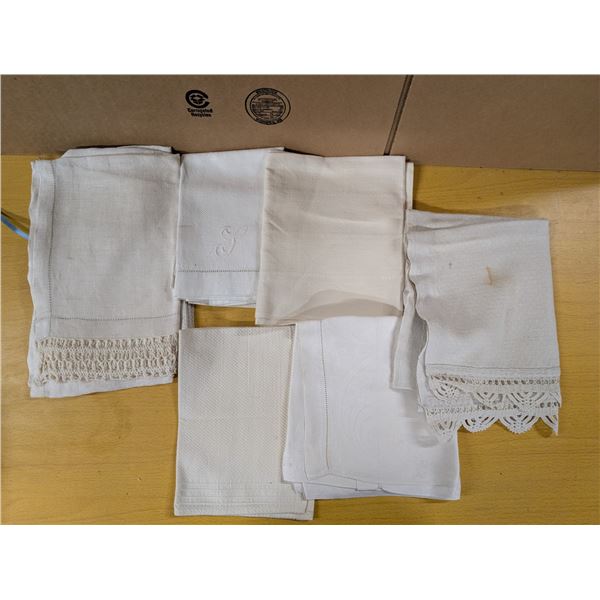 Lot of vintage linen towels