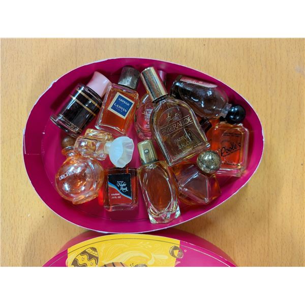 Lot of vintage perfume bottles
