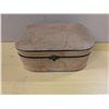 Image 1 : Antique sewing box and contents