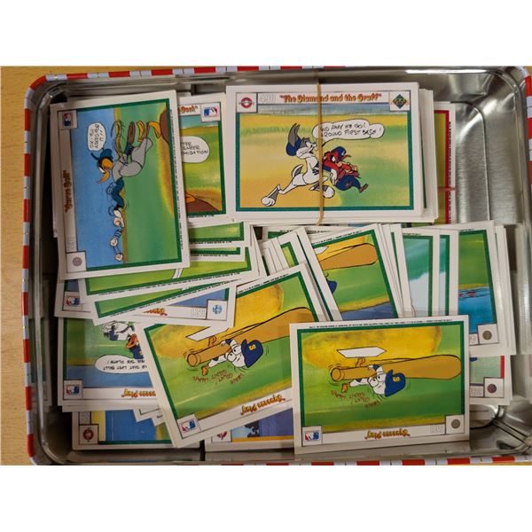 Lot of Looney Tunes trading cards, 1990