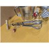 Image 3 : Kitchen bakeware, flour sifter, hand beater