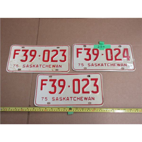 (3) 1975 Saskatchewan License Plate. (One is In Pair)