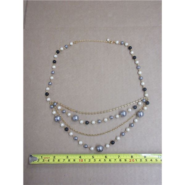 Gold Tone Necklace Multi Coloured Pearls.