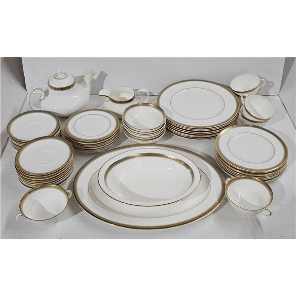 Large Royal Doulton "Claredon" Fine China Set ~ 50 Pieces (Details in Description)