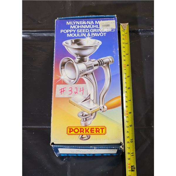 PORKER Poppy Seed Grinder. Good condition
