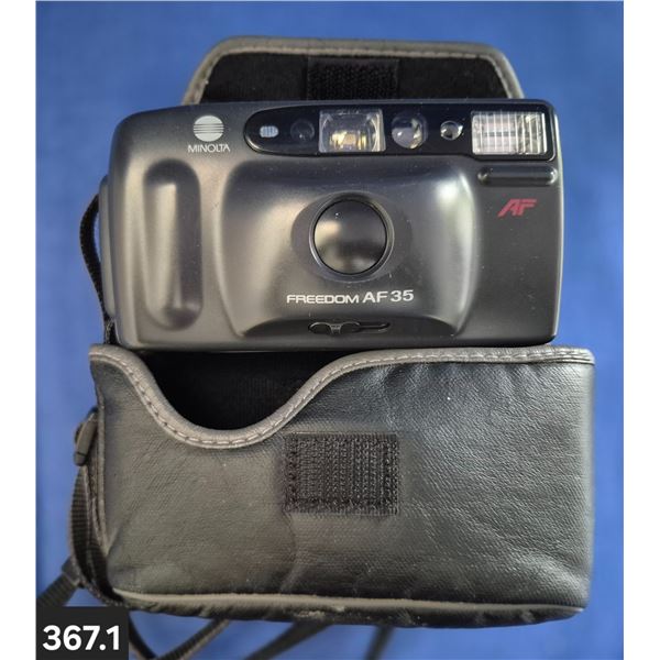 367. Camera - Minolta - Freedom AF35 - 35mm - with case