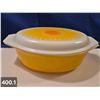 Image 1 : 400. Pyrex 2 1/2 Quart Covered "Yellow Sunflower" Casserole Dish - #045 - mint condition