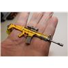 Image 2 : Rifle Keychain - Metal