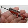 Image 2 : Rifle Keychain - Metal