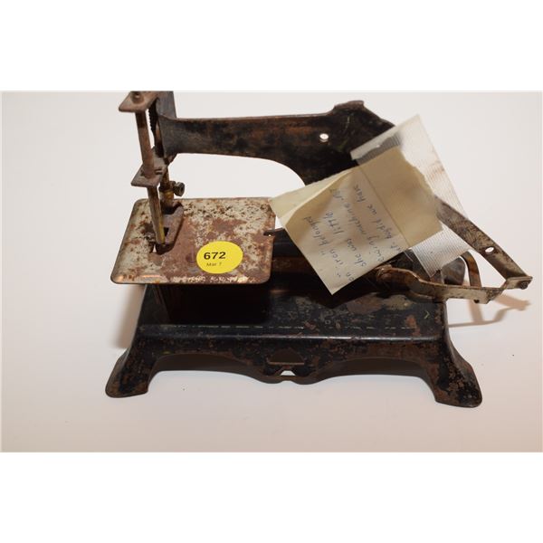 Tiny Sewing Machine A/F