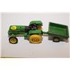 Image 1 : John Deere Toy Tractor & Trailer