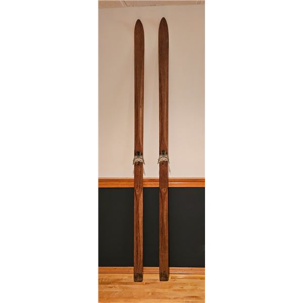 Norwegian Wooden Skis – Ash 7’3” Long