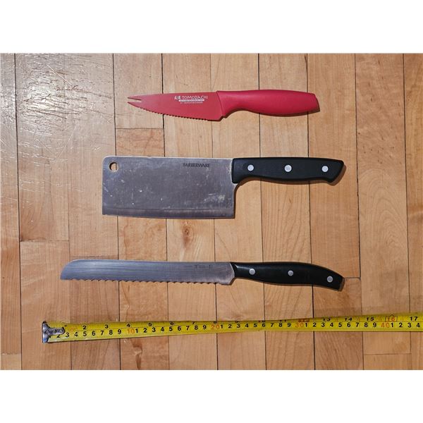 (3) Kitchen Knives inc. Henckel Serrated Knife