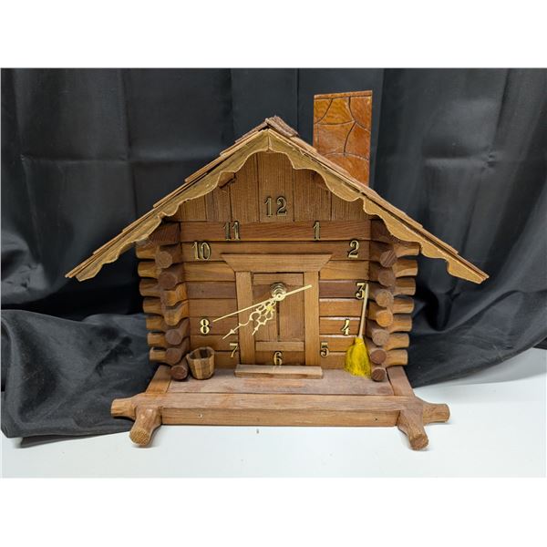 Vintage Cabin Design Clock (Not Tested, needs Battery)