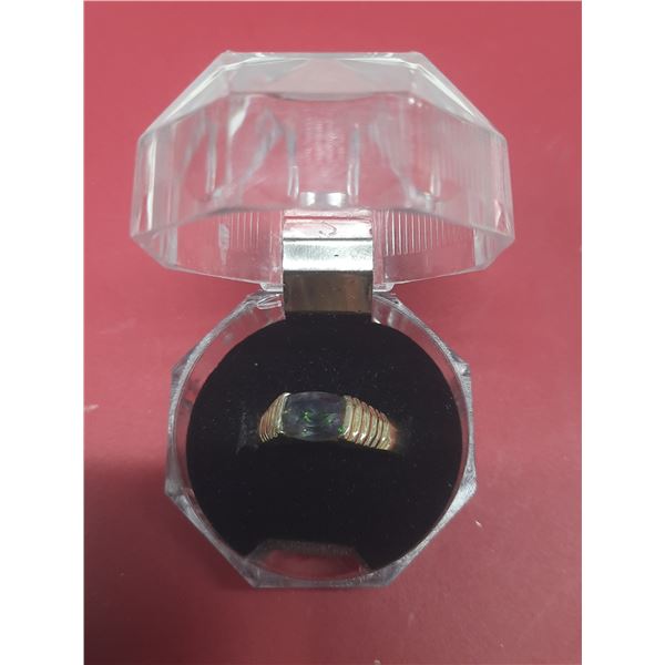 Gold Ring. (Weight - 3.5g) - Size - 6.5 - Marked 10 KT.