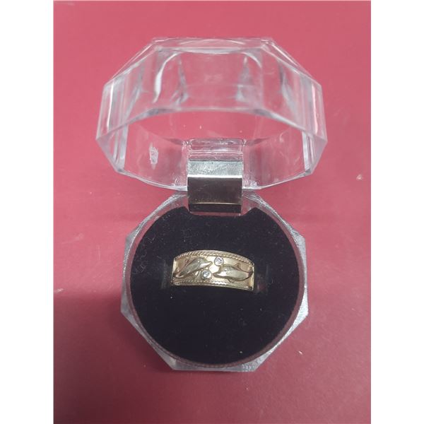 Gold Ring. (Weight - 3.7g) - Size - 6 - Marked 10 KT - Libco 5