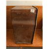 Image 2 : Vintage Philco Wood Radio (Not Working)