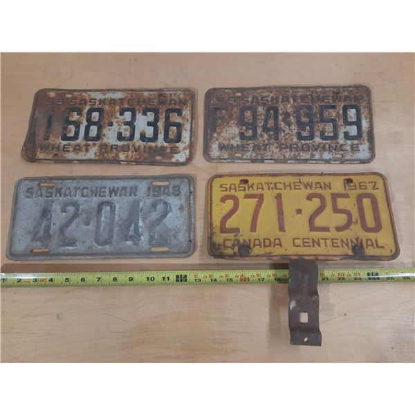 1948, (2) 1959 and 1967 Saskatchewan Licence Plate. (Re-Paint)