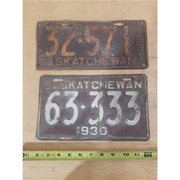 1930 and 1931 Saskatchewan Licence Plate. (Re-Paint)