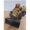 Image 4 : Vintage Tonka Front-end Loader.