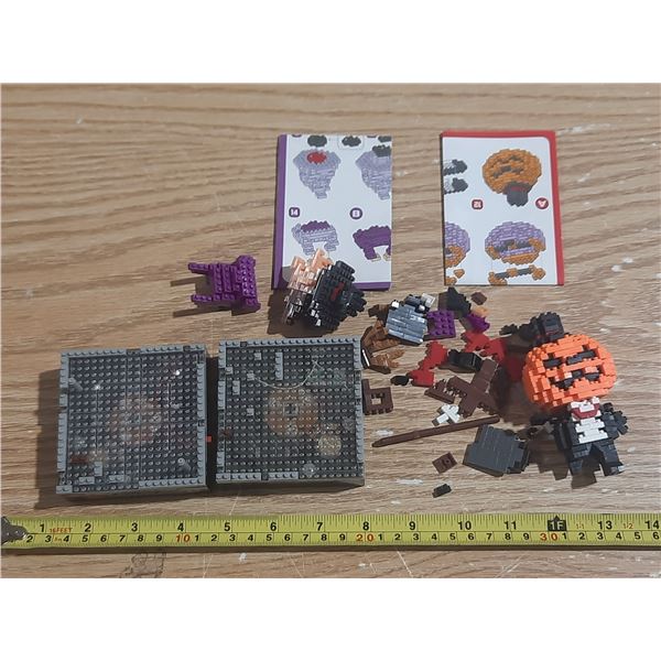 (2) Halloween Pumpkin Mini-Lego Set.