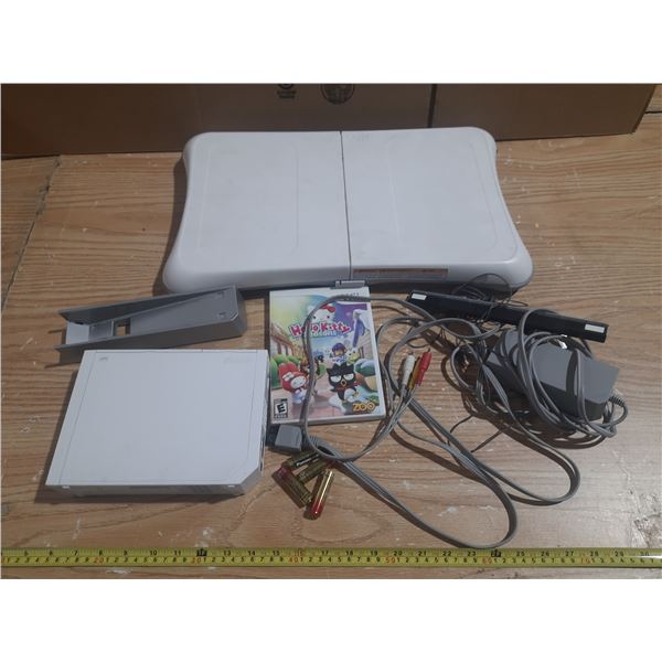 Nitendo Wii and Wii Board. (Working)