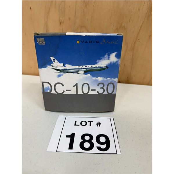 VINTAGE COLLECTION / VARIG BRASIL DC-10-30 [DIE-CAST]